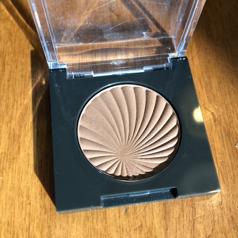 Bronzer